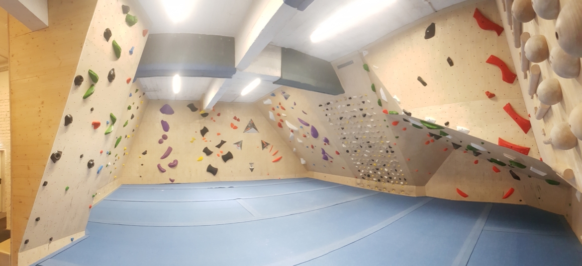 KLETTERHALLE-VILLACH-Boulderkeller-scaled.jpg